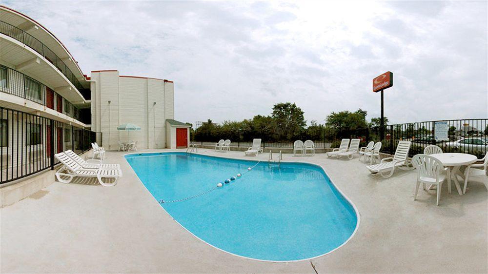 Day'S Inn & Suites By Wyndham Indianapolis Airport East 外观 照片